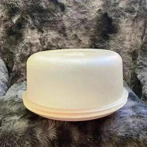 Vintage Tupperware 6" Tall Cake Taker and Pie Carrier Container  W/ Lid 10"